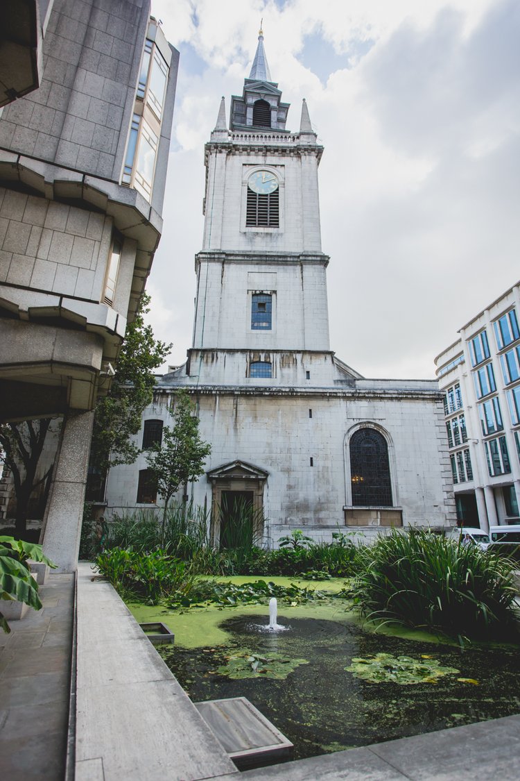 Lisa and Rob's London wedding at St Lawrence Jewry and MC Motors — photo 33 of 146