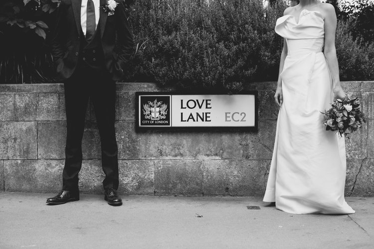 Lisa and Rob's London wedding at St Lawrence Jewry and MC Motors — photo 89 of 146