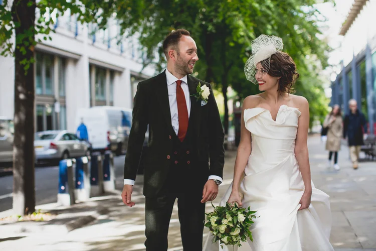 Lisa and Rob's London wedding at St Lawrence Jewry and MC Motors — photo 91 of 146