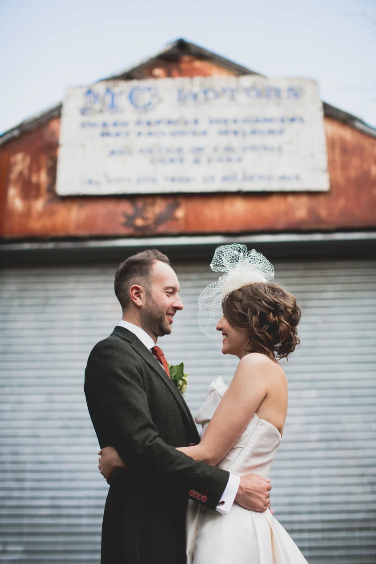 Lisa and Rob's London wedding at St Lawrence Jewry and MC Motors — photo 119 of 146