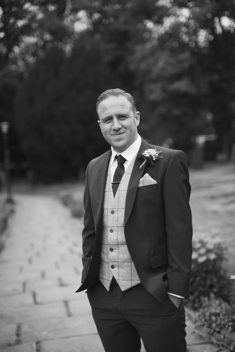 Sarah and Andy's wedding at Ecclesfield Church and Wortley Hall — photo 21 of 97