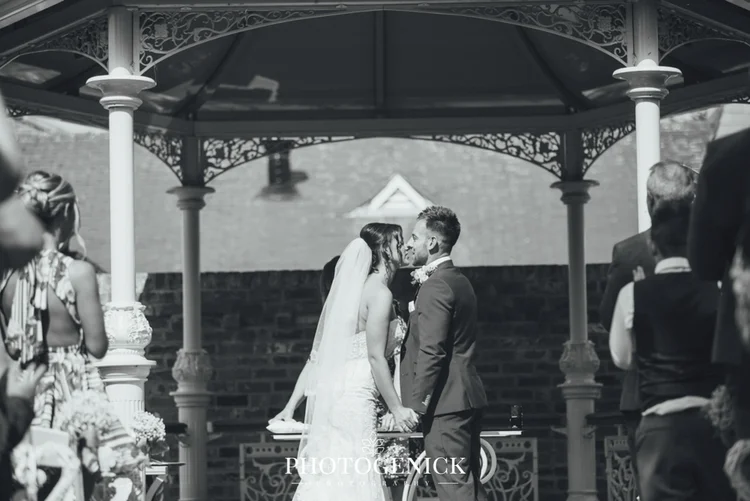 Natalie and Nicky's wedding at Mount Pleasant Hotel, Doncaster — photo 30 of 91