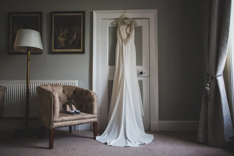 Lisa and Mike's winter wedding at Prestwold Hall, Leicestershire — photo 4 of 89
