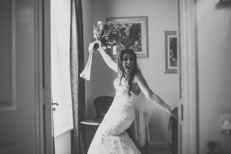 If you're not having fun, what's the point? Fun wedding photos — photo 18 of 46