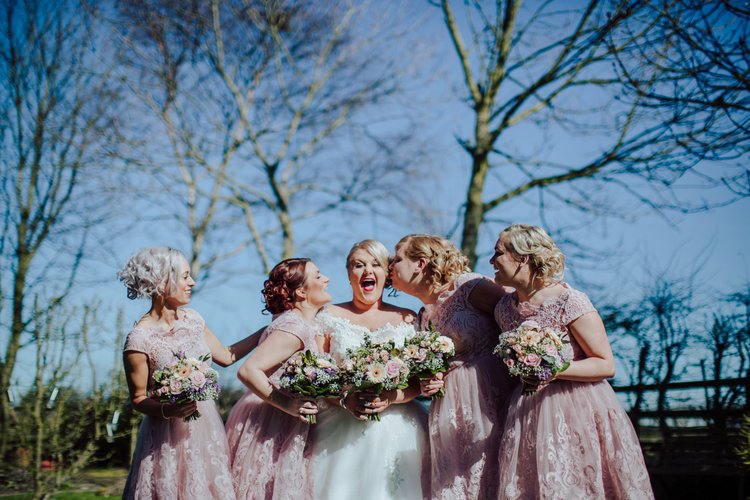 If you're not having fun, what's the point? Fun wedding photos — photo 21 of 46