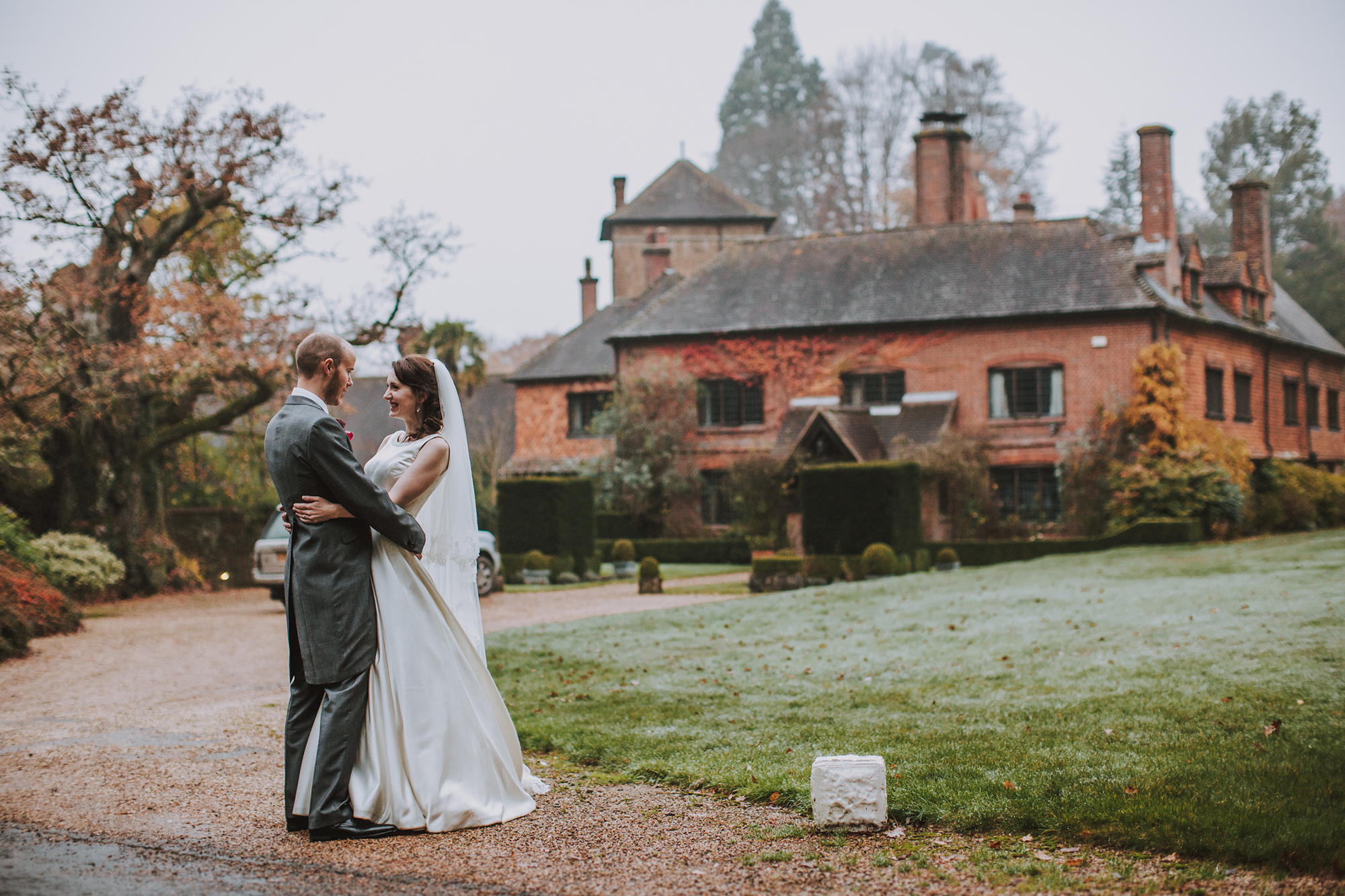 the best wedding photographer surrey