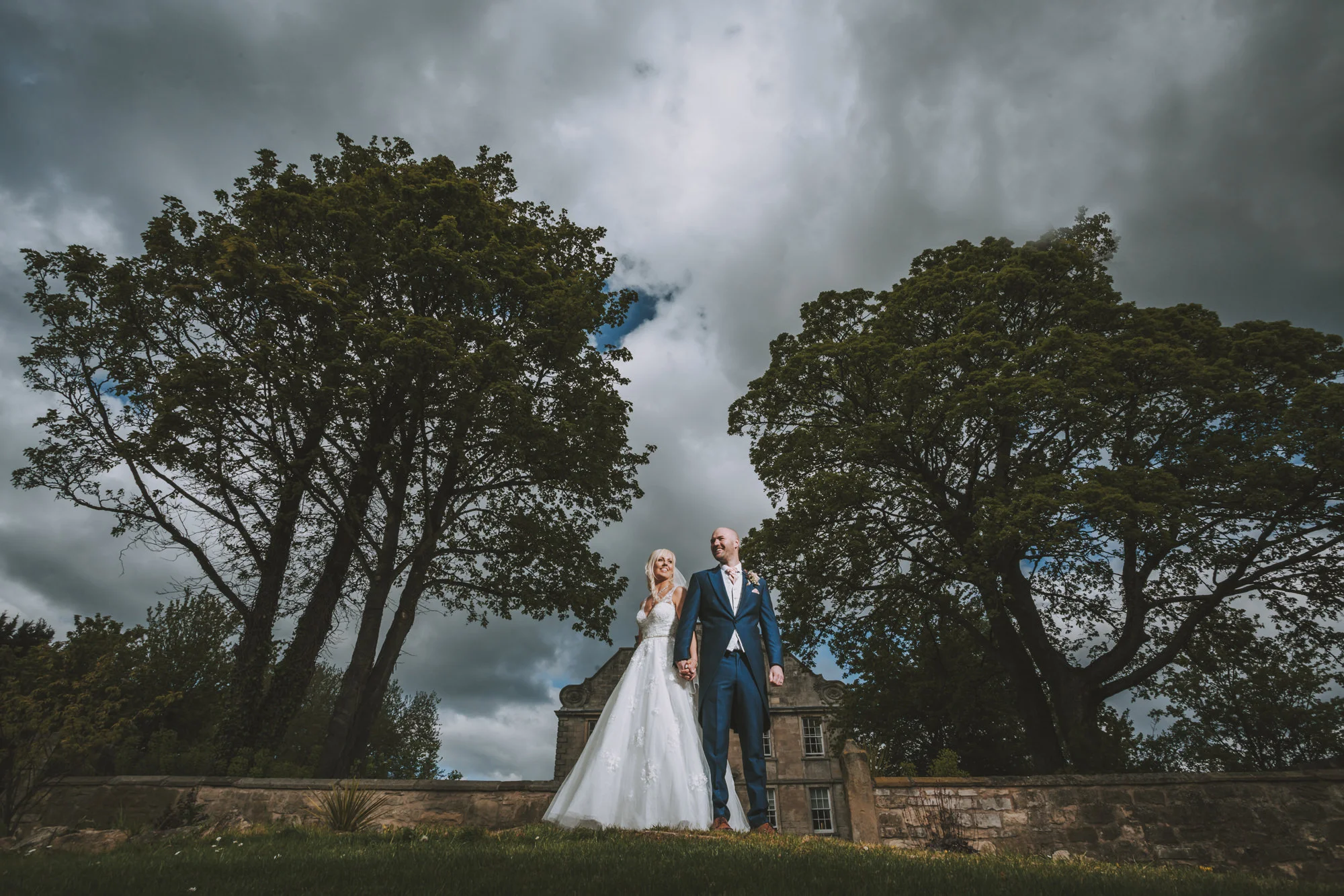 weddings at hellaby hall photogenick
