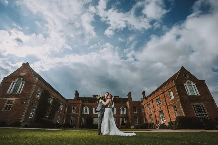 Alice and Phil's wedding at Dorton House, Aylesbury — photo 21 of 40