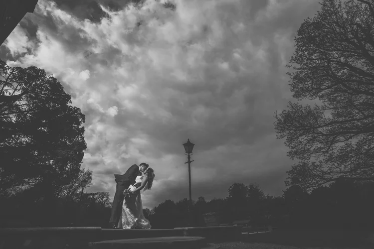 Alice and Phil's wedding at Dorton House, Aylesbury — photo 25 of 40