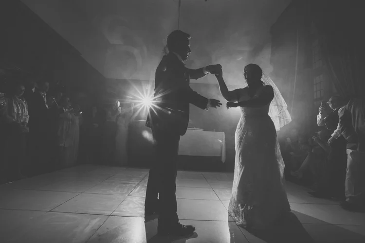 Alice and Phil's wedding at Dorton House, Aylesbury — photo 35 of 40