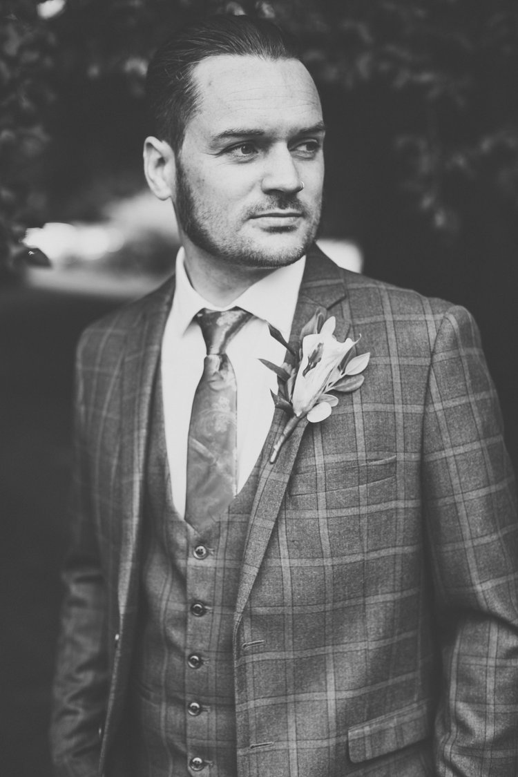 Natalie and Gary's outdoor wedding at Ringwood Hall, Chesterfield — photo 15 of 102