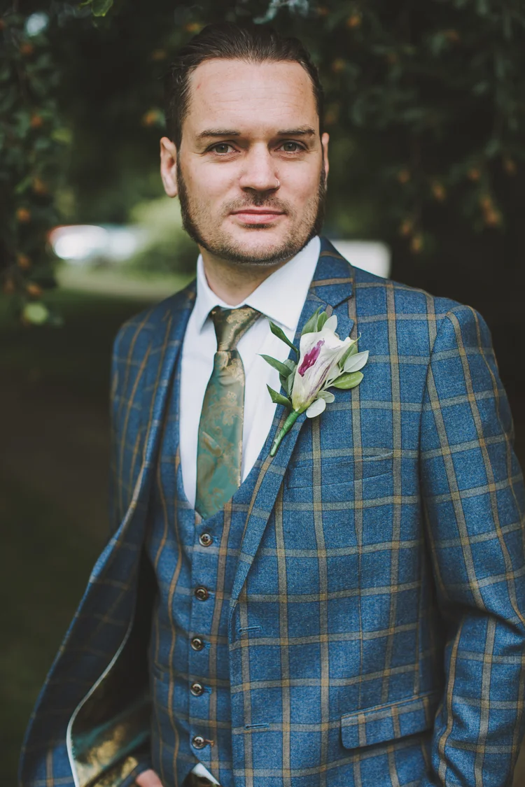 Natalie and Gary's outdoor wedding at Ringwood Hall, Chesterfield — photo 16 of 102