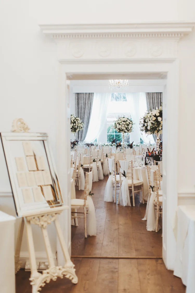 Beth and Fin's winter wedding at Bawtry Hall, Doncaster — photo 20 of 65