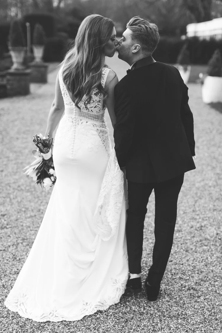 Beth and Fin's winter wedding at Bawtry Hall, Doncaster — photo 36 of 65