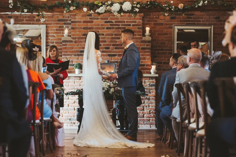Charlotte and Simon's wedding at Swancar Farm, Nottinghamshire — photo 29 of 69
