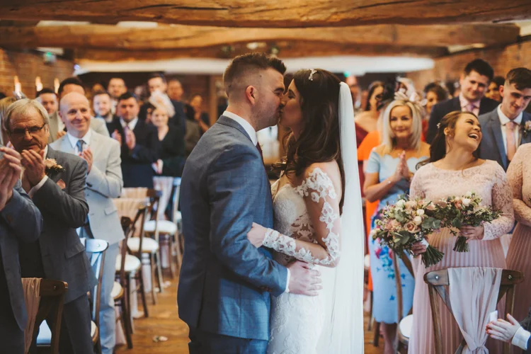 Charlotte and Simon's wedding at Swancar Farm, Nottinghamshire — photo 33 of 69
