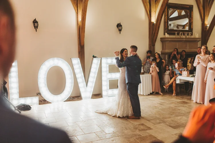 Charlotte and Simon's wedding at Swancar Farm, Nottinghamshire — photo 62 of 69