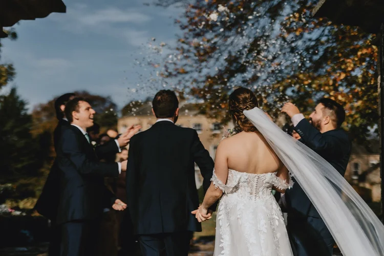Hooton Pagnell Hall weddings, Doncaster: a photographer's guide — photo 33 of 56