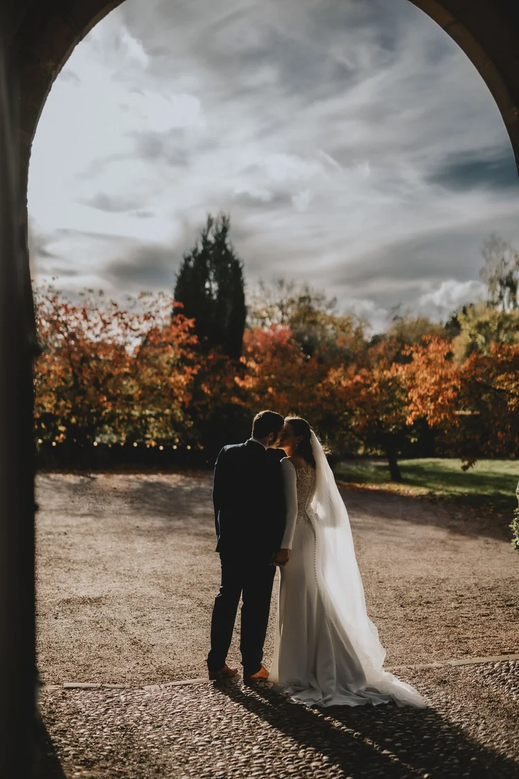 Melissa and James's autumn wedding at Hodsock Priory — photo 22 of 36