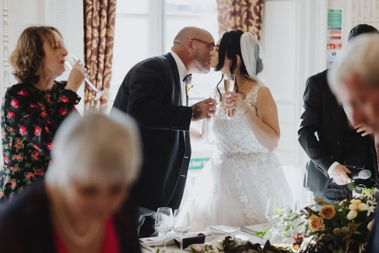 Beth and Alex's wedding at Buxted Park, East Sussex — photo 81 of 140