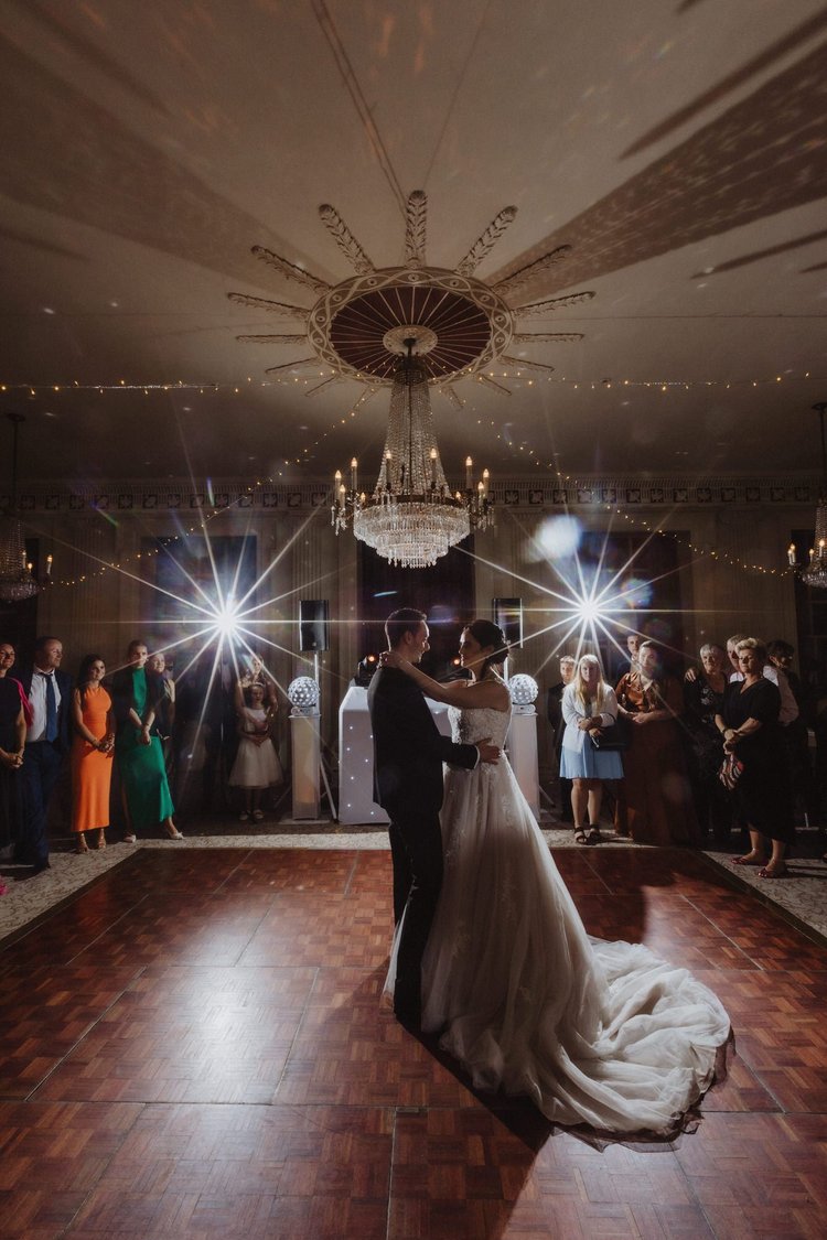 Beth and Alex's wedding at Buxted Park, East Sussex — photo 126 of 140