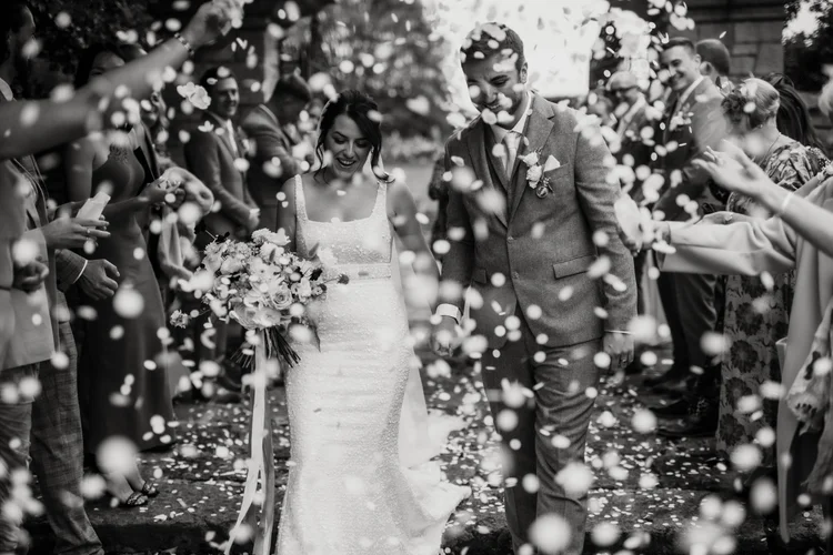 Hooton Pagnell Hall weddings, Doncaster: a photographer's guide — photo 4 of 56