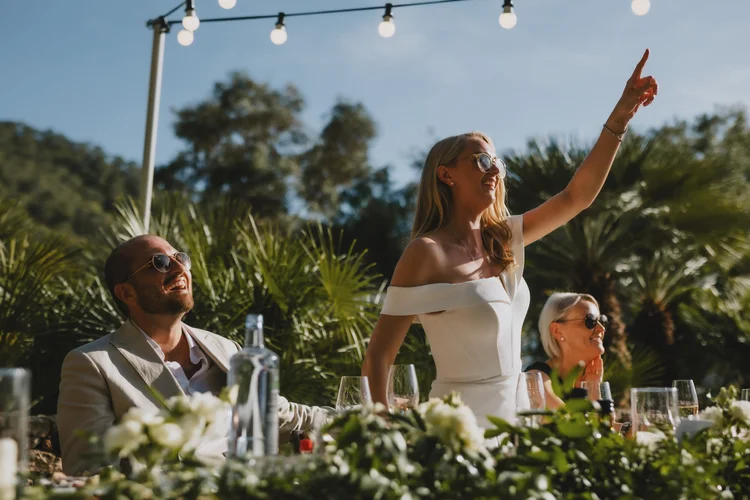 Lydia and Mitch's clifftop wedding at Casa La Vista, Ibiza — photo 16 of 22