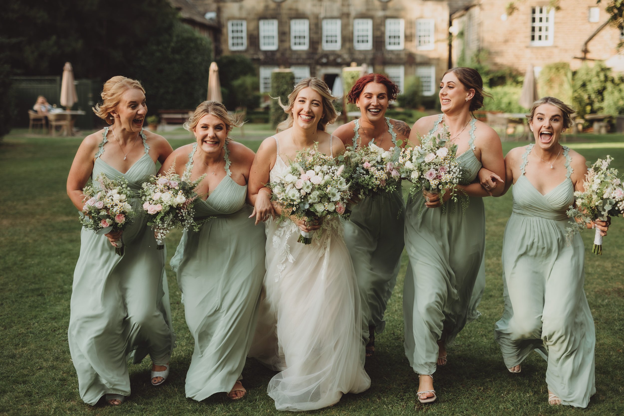 natural wedding photographers in yorkshire22.jpg