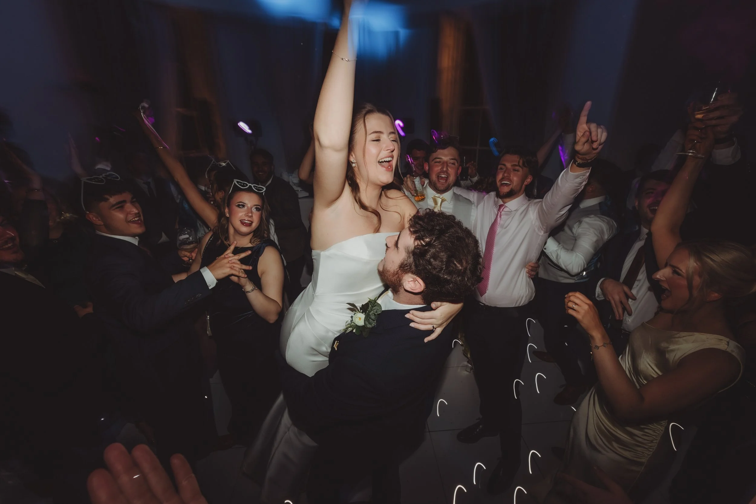 fun wedding photographers in sheffield1.jpg
