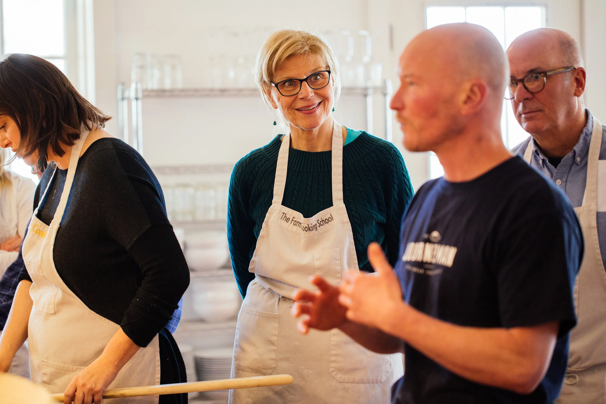 Ian teaching students.jpg