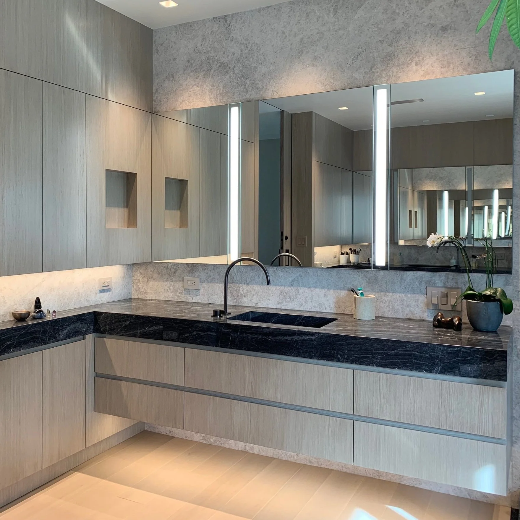 MALIBU_BATHROOM.jpg