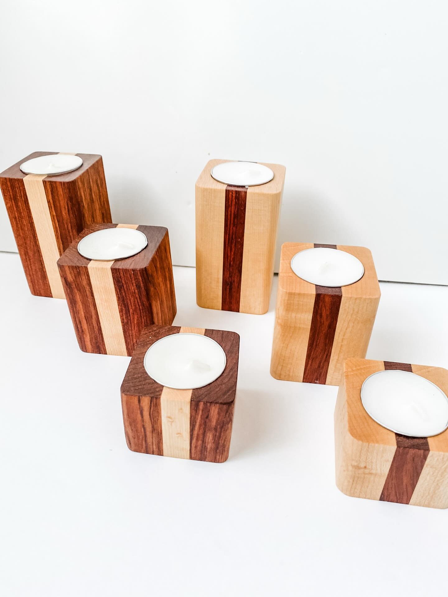 #smallbusinesssaturday is 11/29 

I don&rsquo;t need to tell you all the reasons why you should be shopping small - you know already 🥰 

What you don&rsquo;t know perhaps is downtown Hudson will be having a &ldquo;Shop Hop&rdquo; ✨👏

It&rsquo;s goi