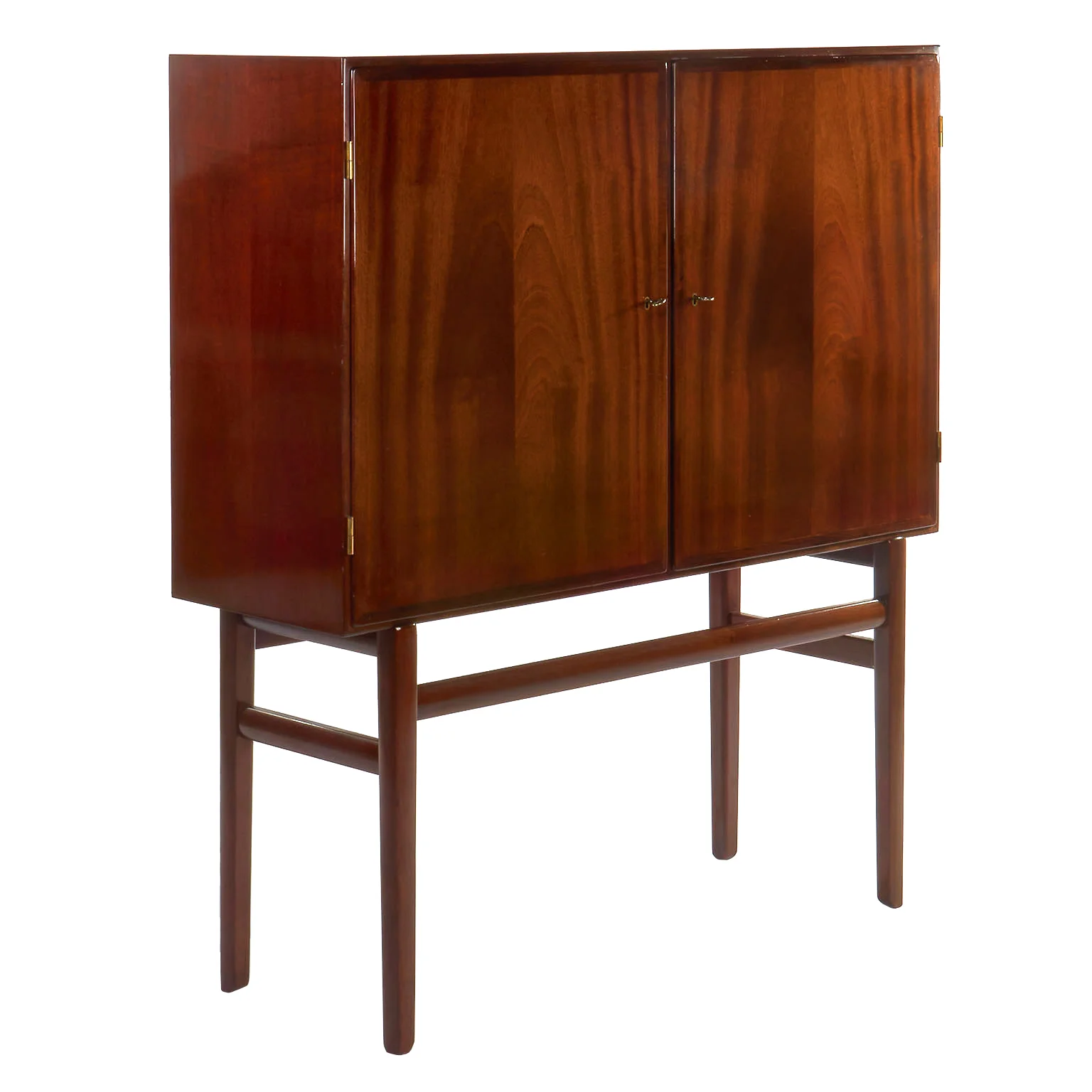 Ole cabinet 3 quarter-Edit.jpg