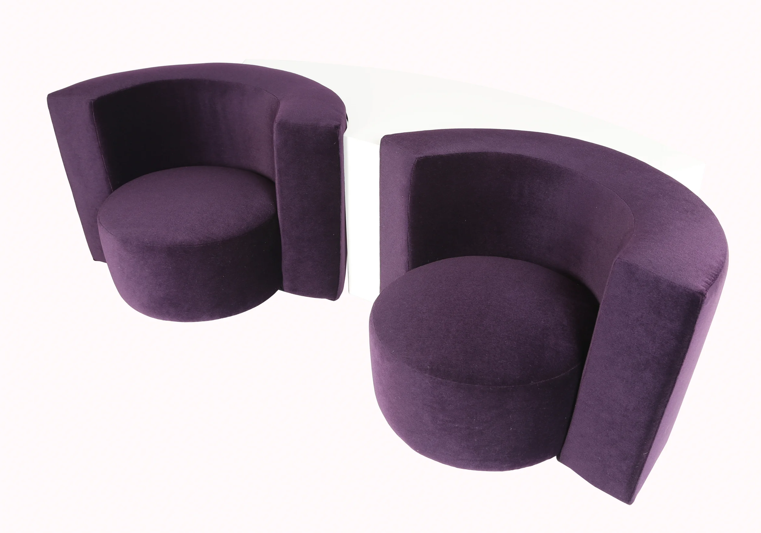 MiloBaughmanTubChairsConsole2.jpg
