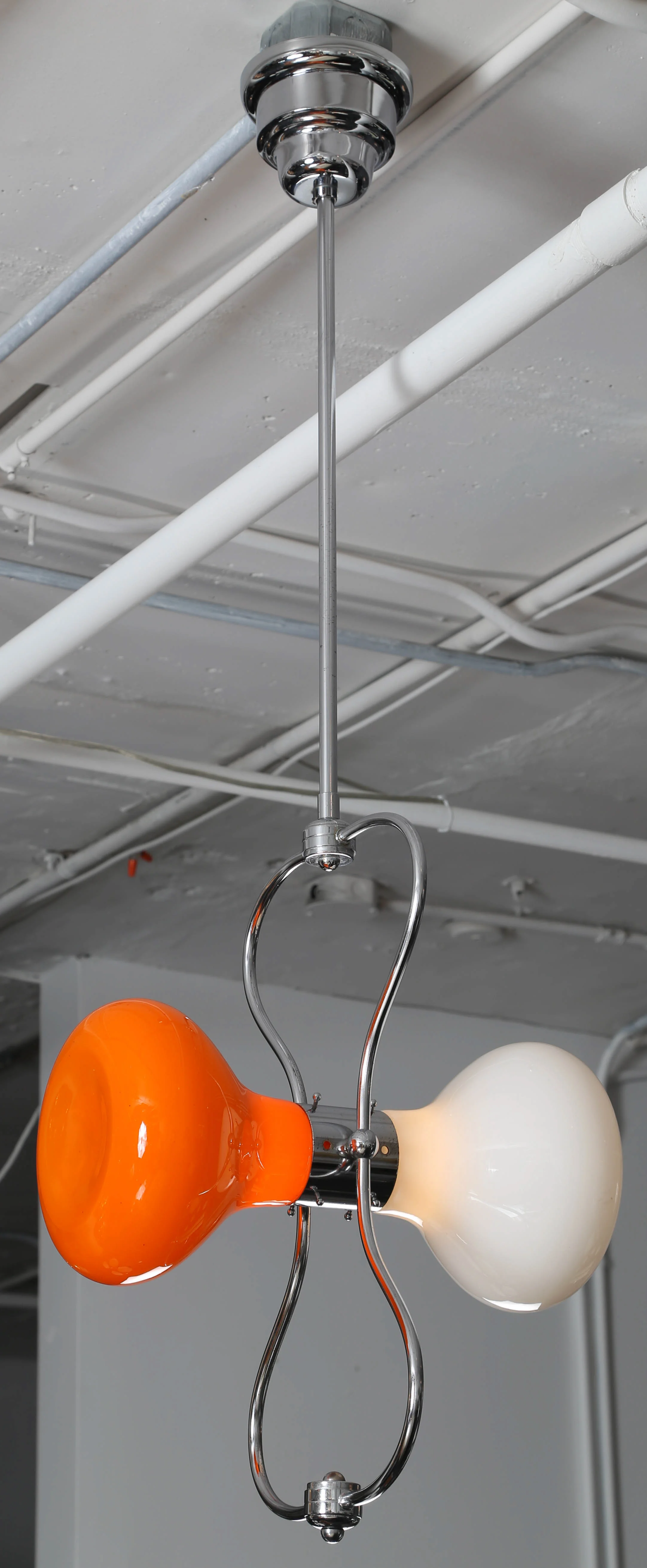 OrangeWhiteHourglassPendant4.jpg