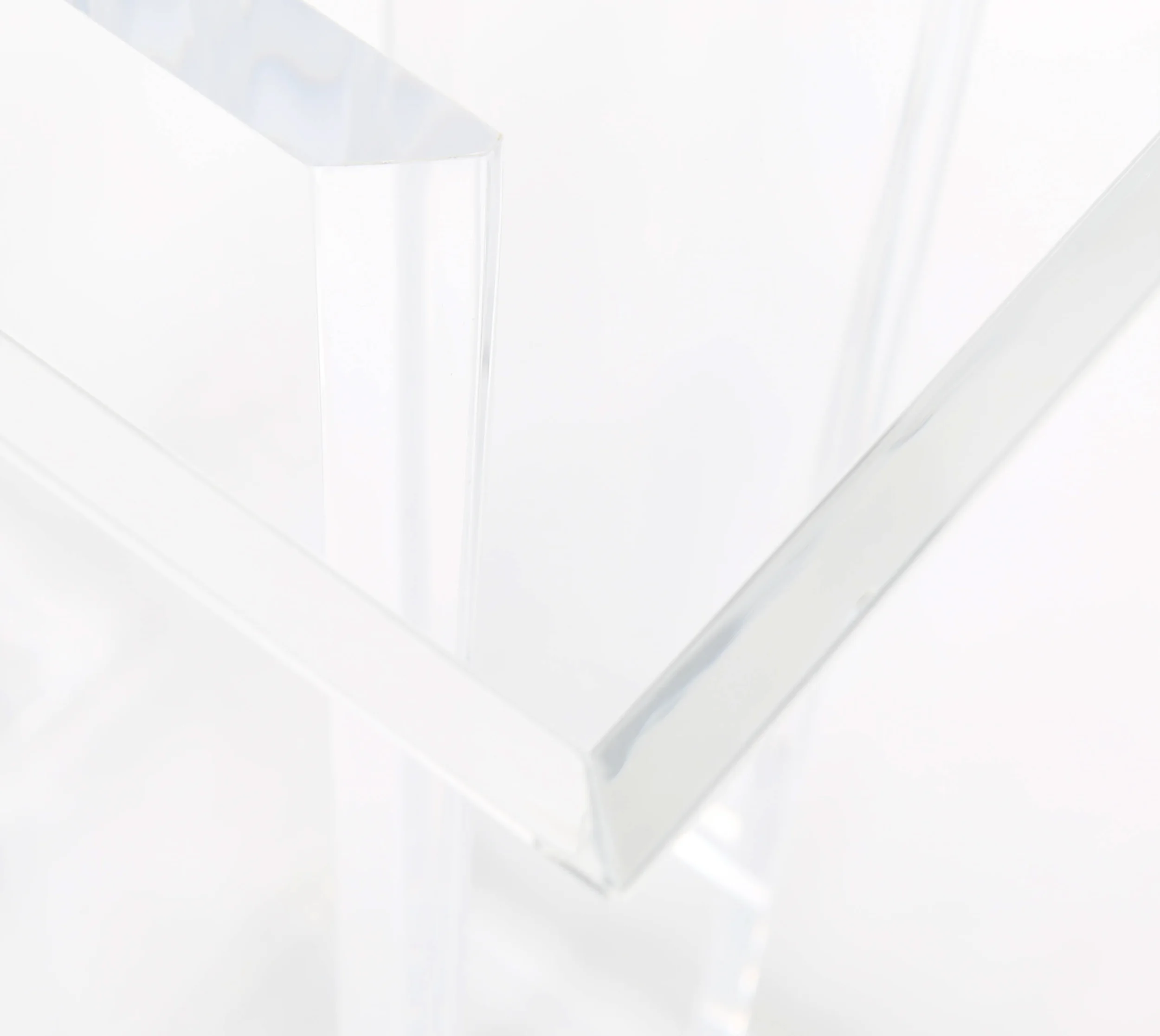 DoubleColumnedLucitePedestalPair10-2Vistosi single.jpg