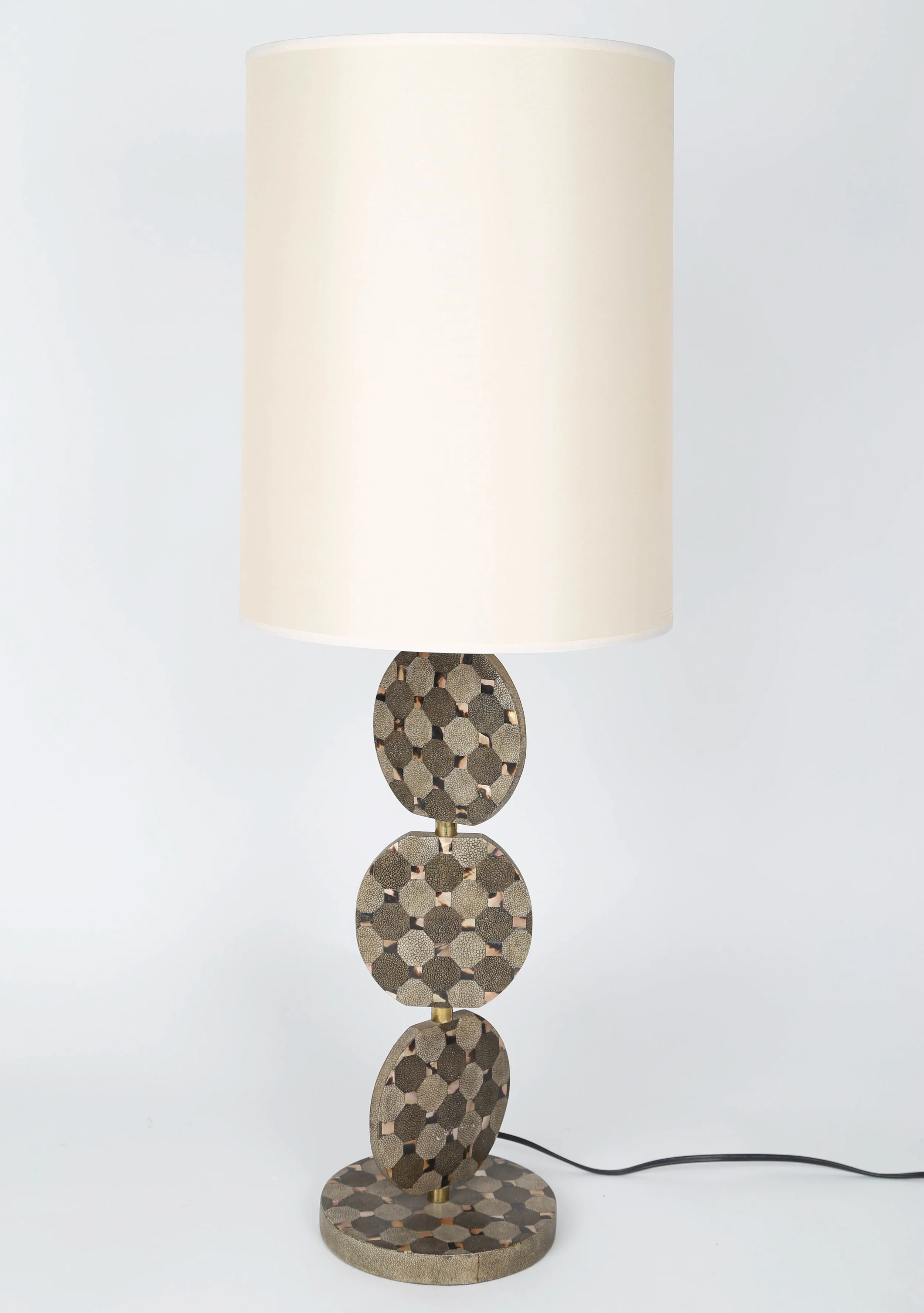 R&YAugoustiTableLamp2Vistosi single.jpg