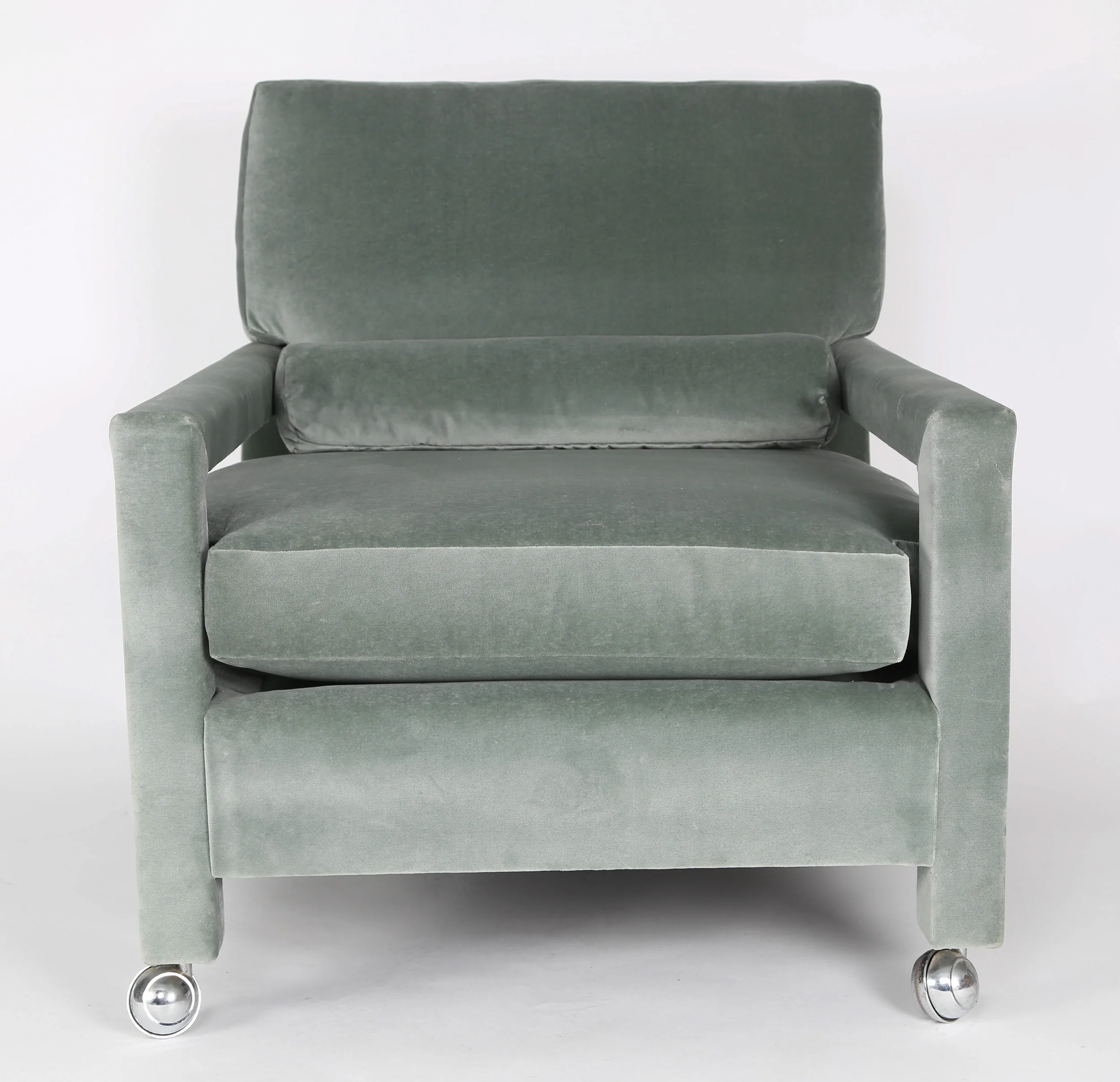 MiloBaughmanLoungeChairandOttoman9Vistosi single.jpg