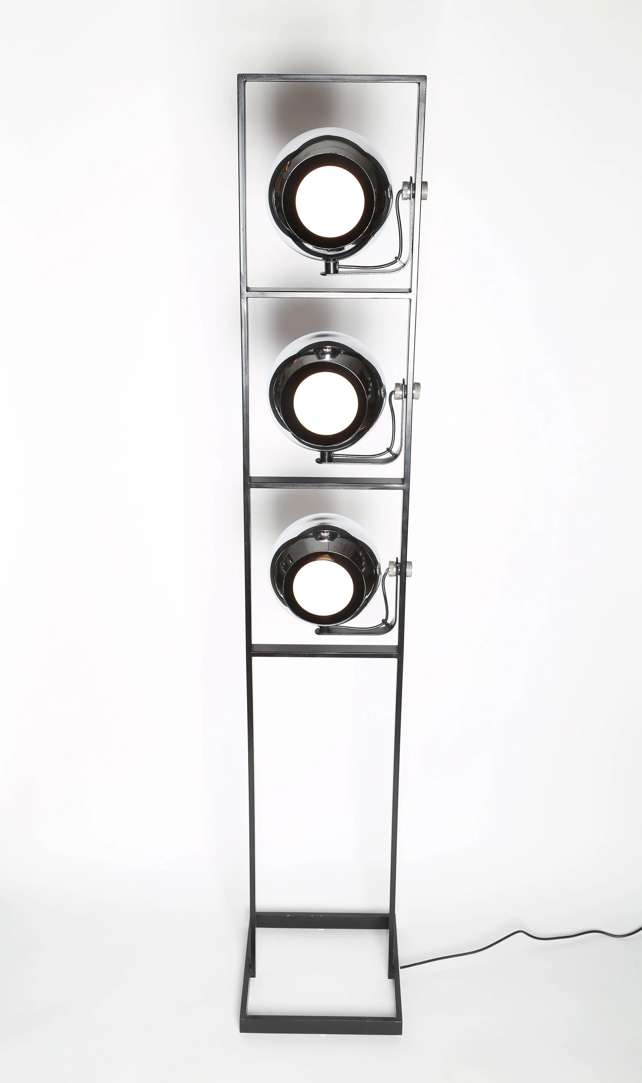 ArredoluceThreeHeadFloorLamp2Vistosi single.jpg