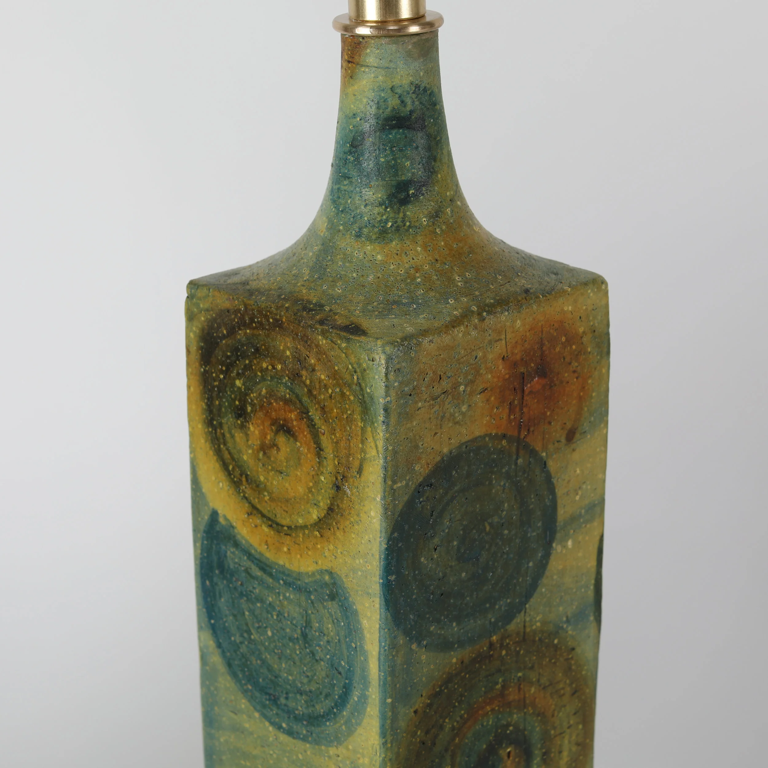 Fantoni_ceramic_table_lamps-7.jpg