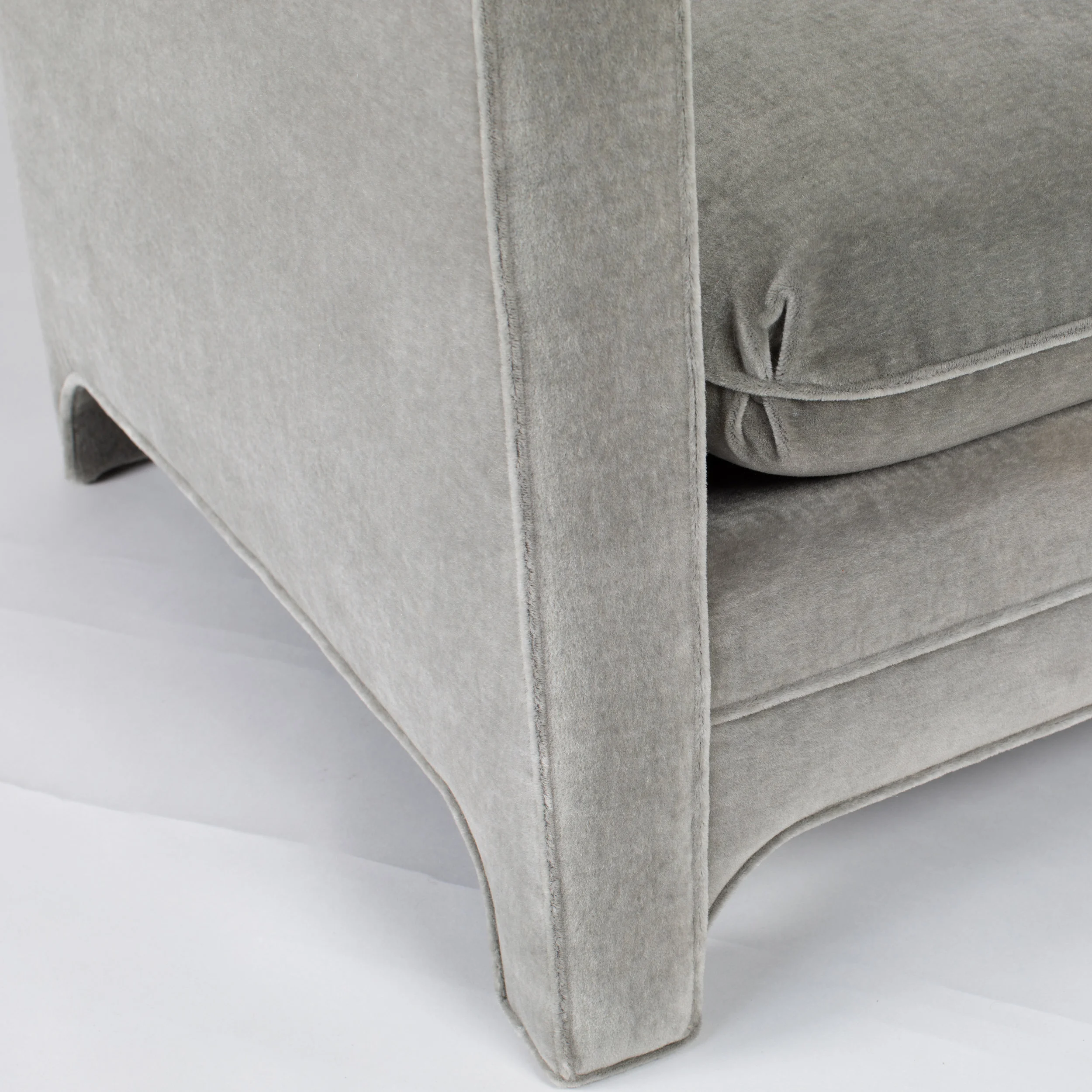 Interior_Crafts_mohair_club_chairs-8968.jpg