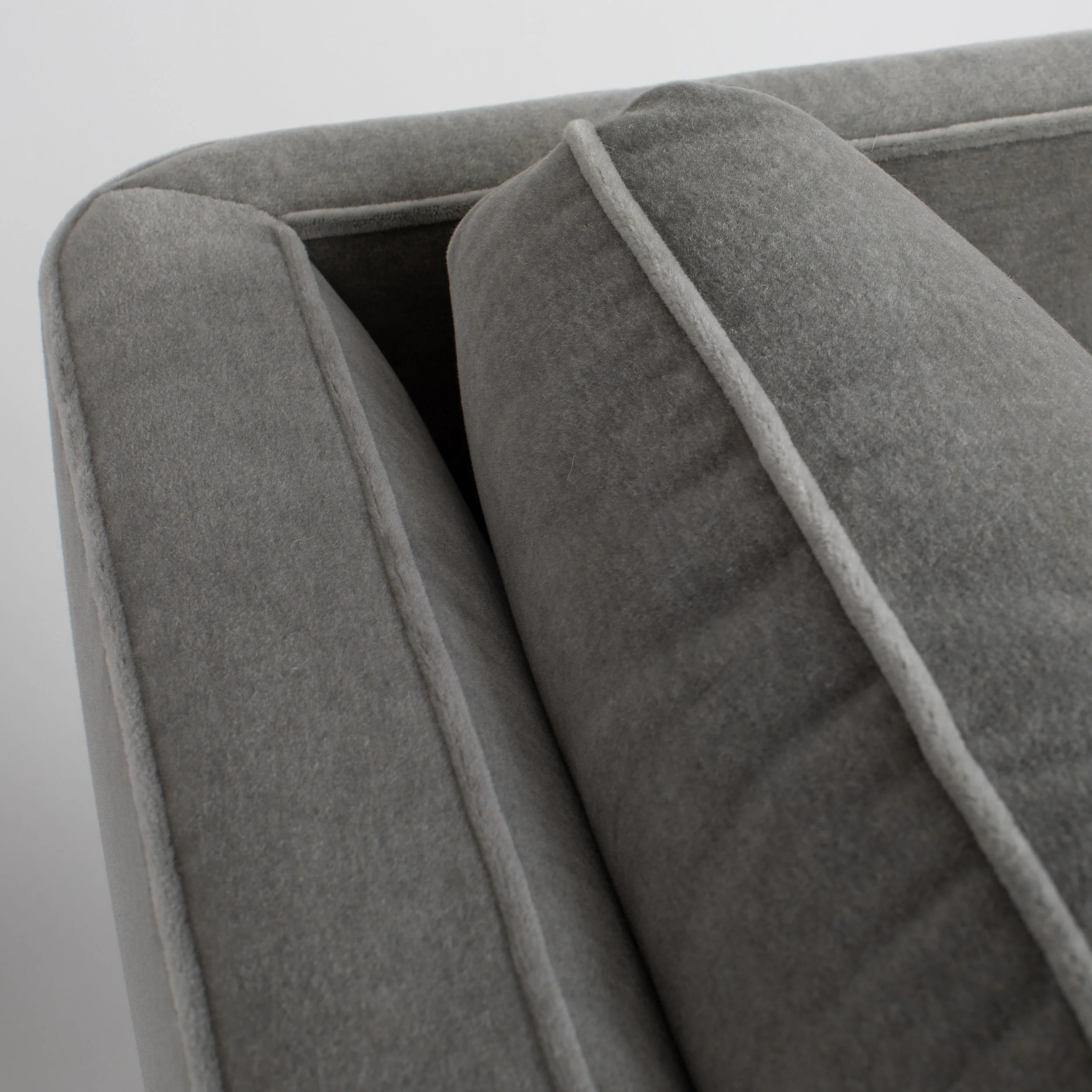 Interior_Crafts_mohair_club_chairs-8972.jpg