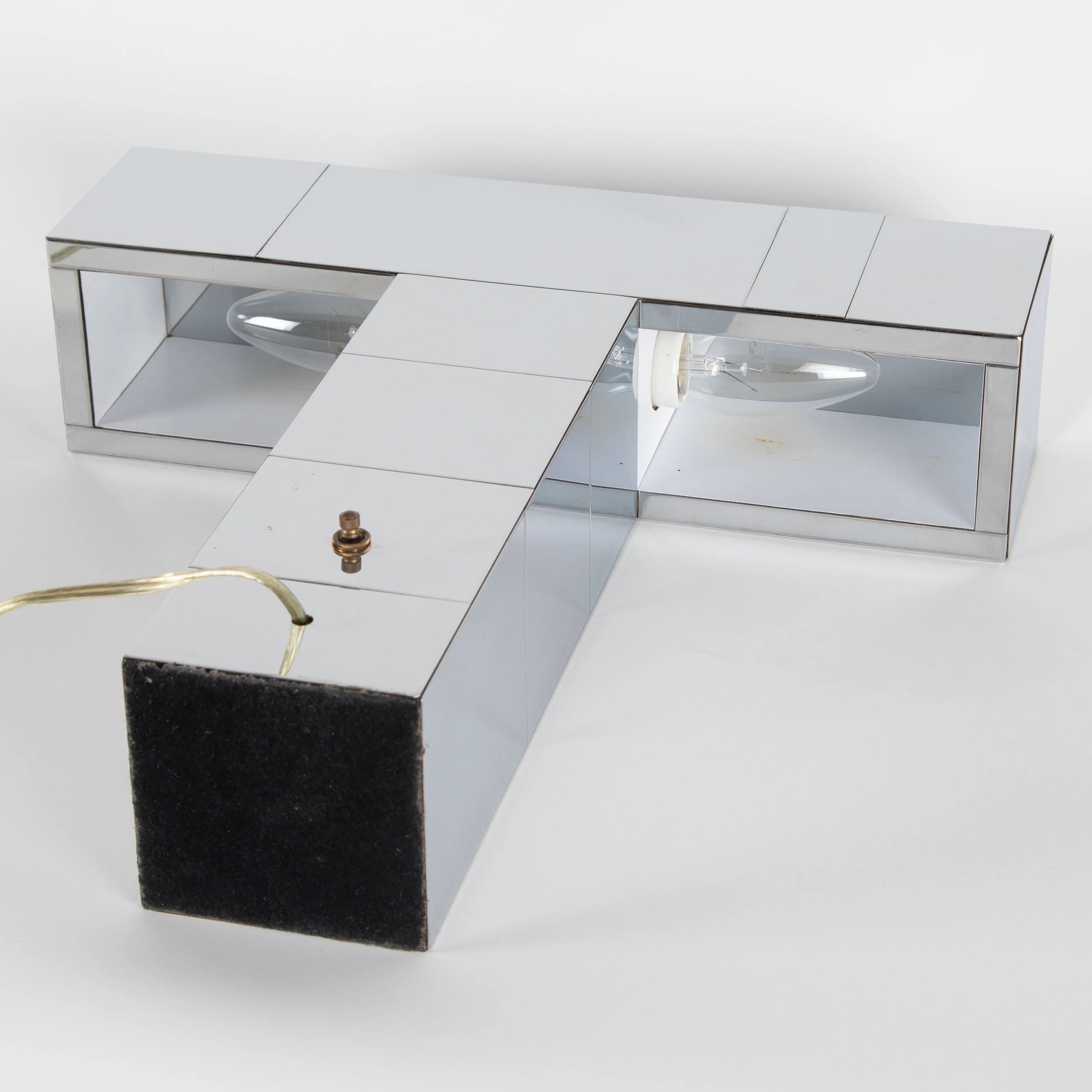 Evans_Cityscape_Table_Lamp-9189.jpg