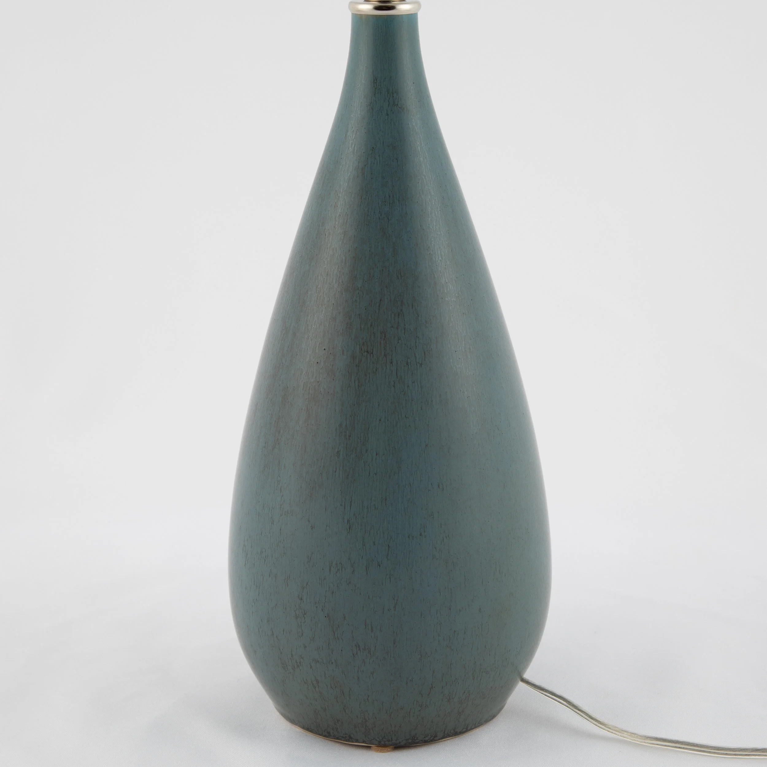 Stentoj_blue_ceramic_table_lamps-14.jpg