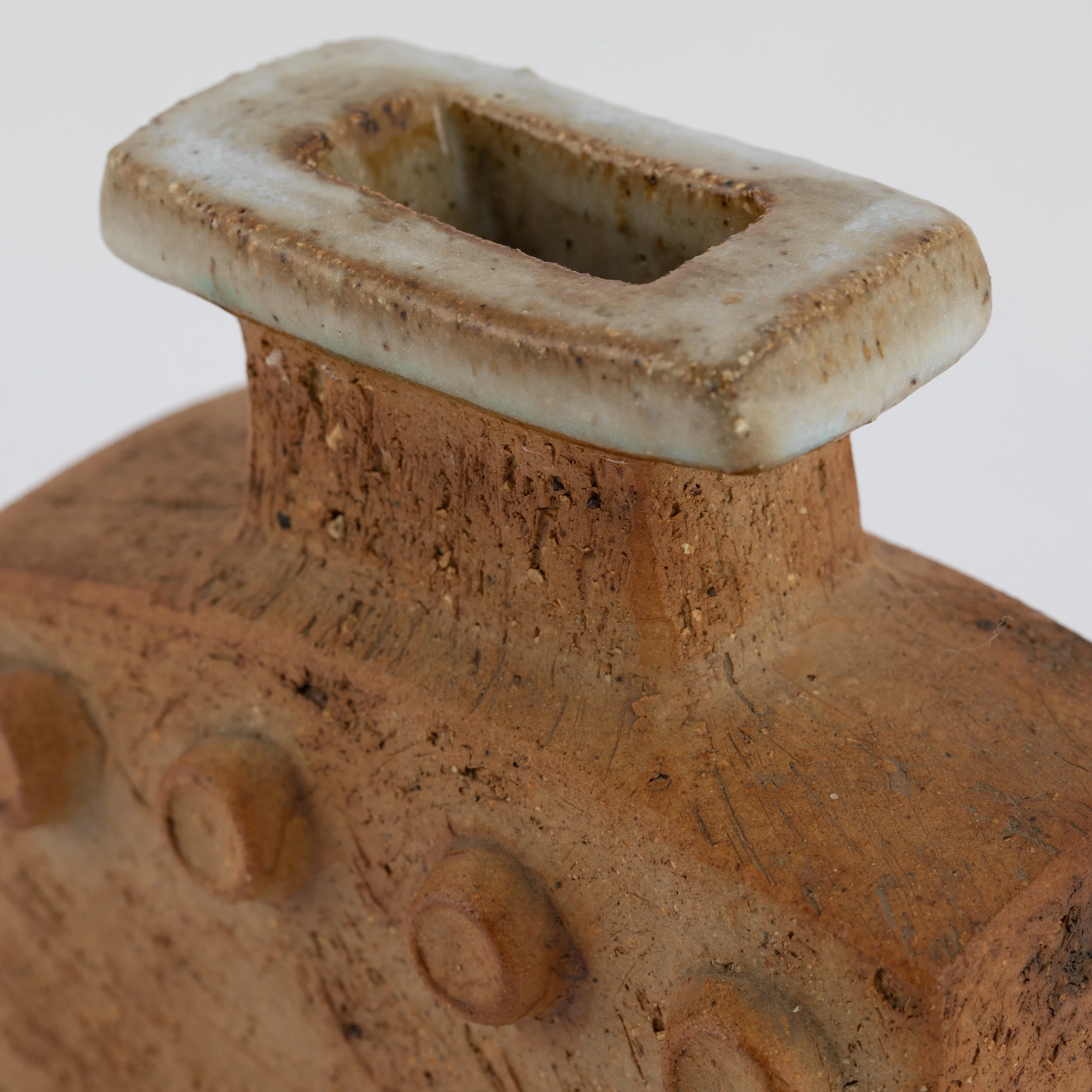 Addin_square_vase_white-16.jpg