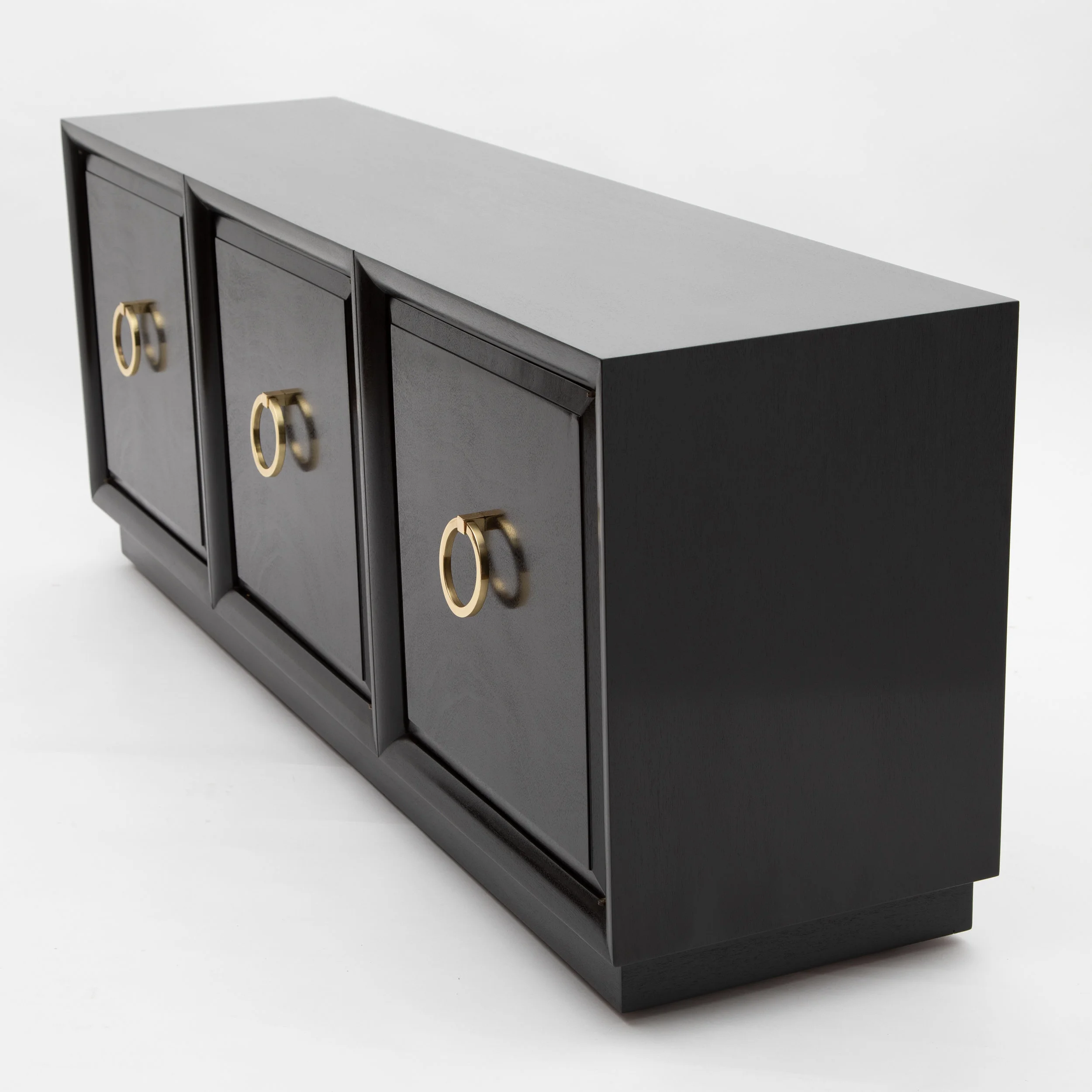 Robsjohn-Gibbings_low_ebonized_cabinet-11.jpg