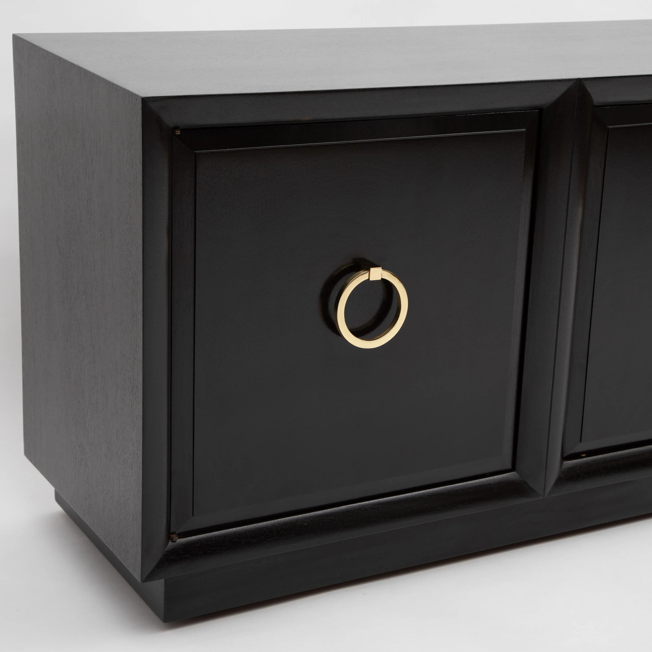 Robsjohn-Gibbings_low_ebonized_cabinet-13.jpg