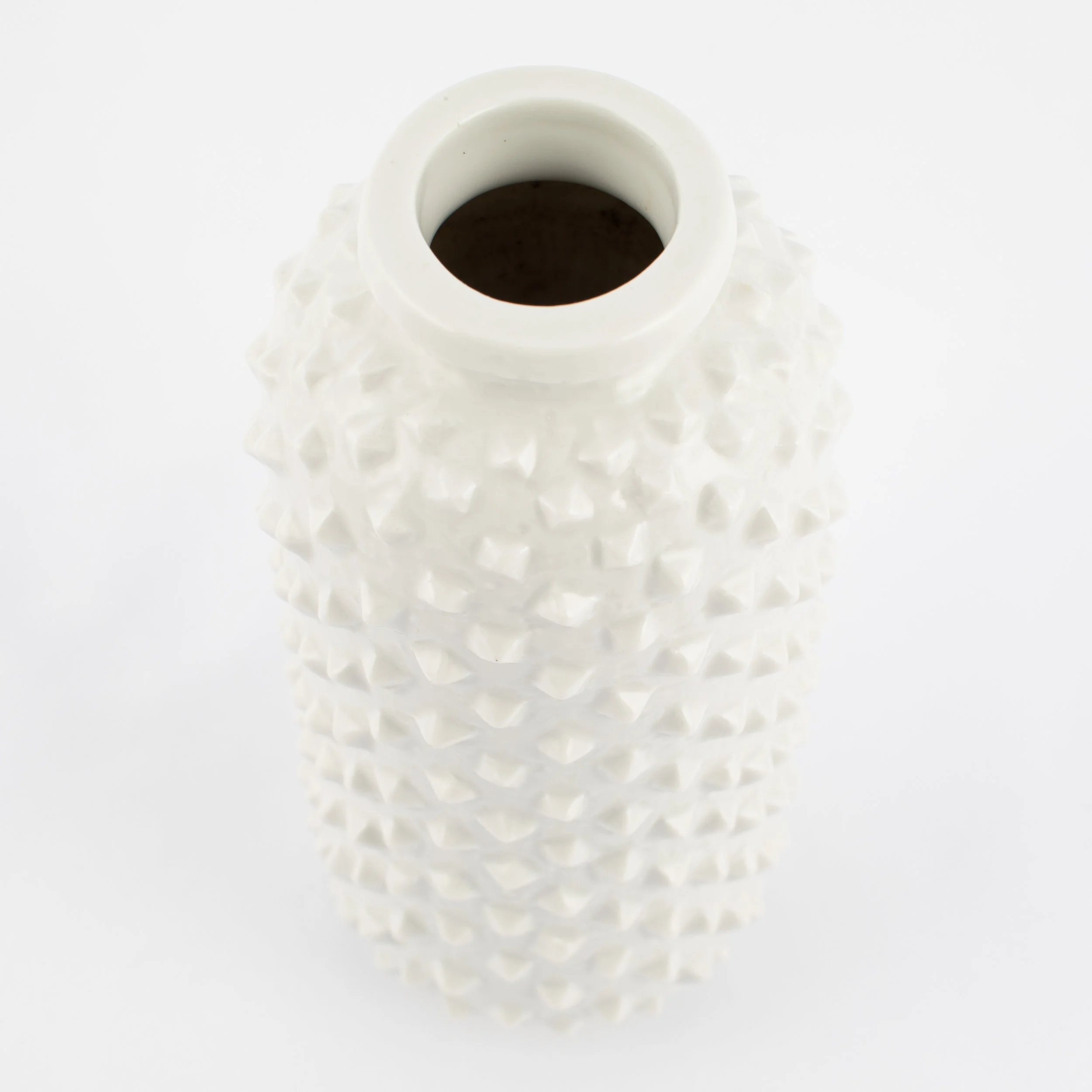 Nylund_studded_vases-15.jpg