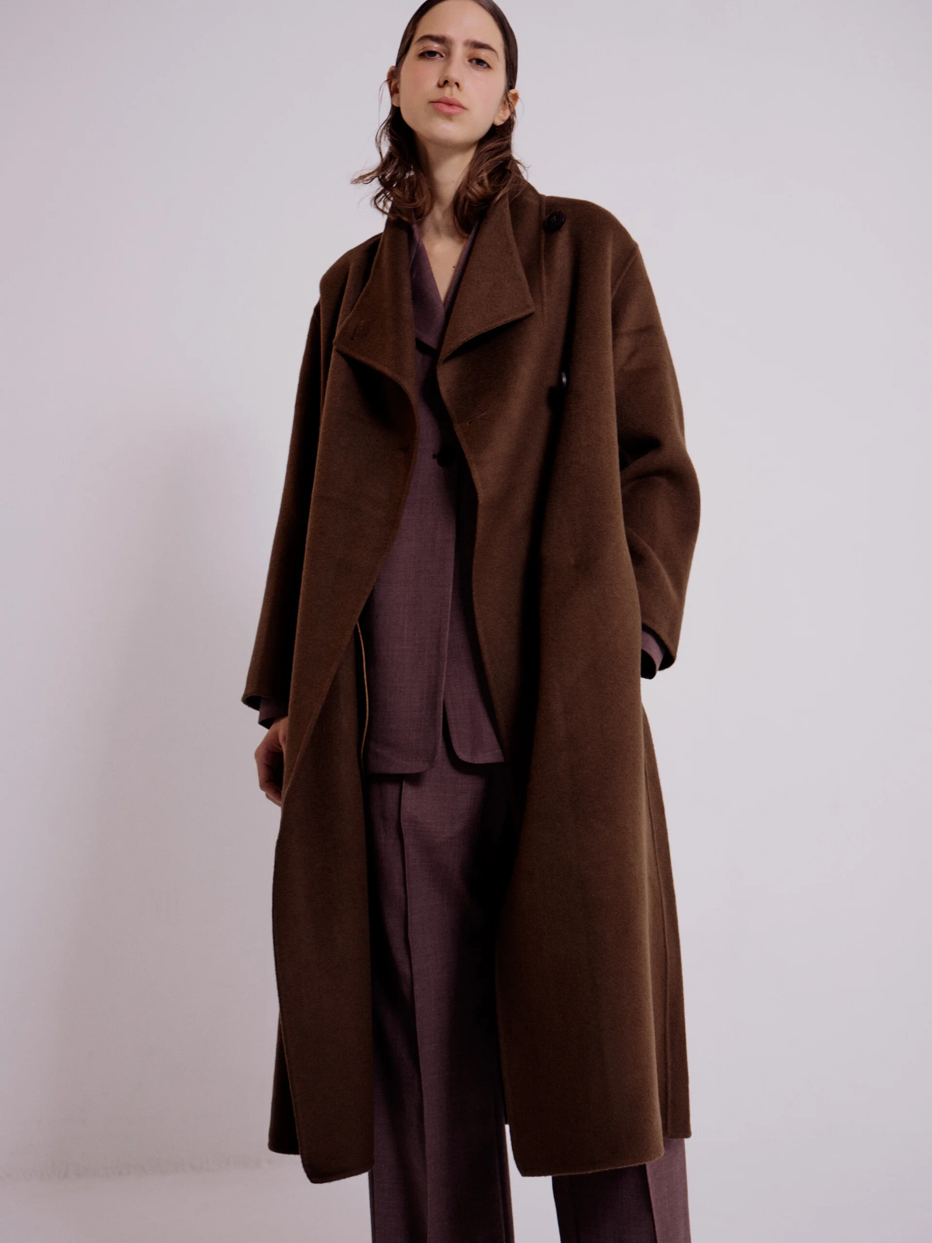 CASHMERE BLEND HANDMADE BELTED COAT - OLIVE BROWN — MIJEONG PARK 