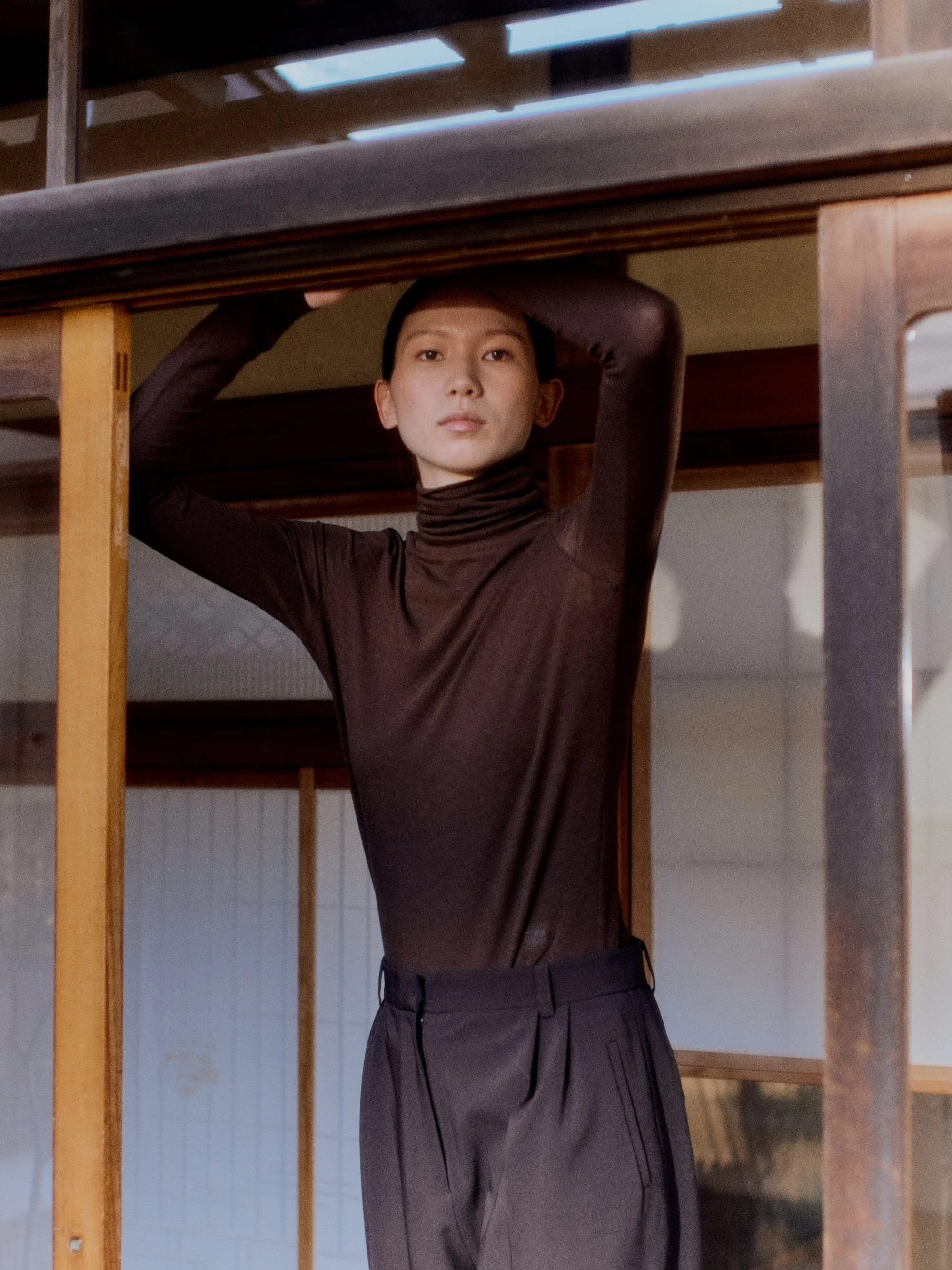 ROLL NECK JERSEY TOP - DARK BROWN 